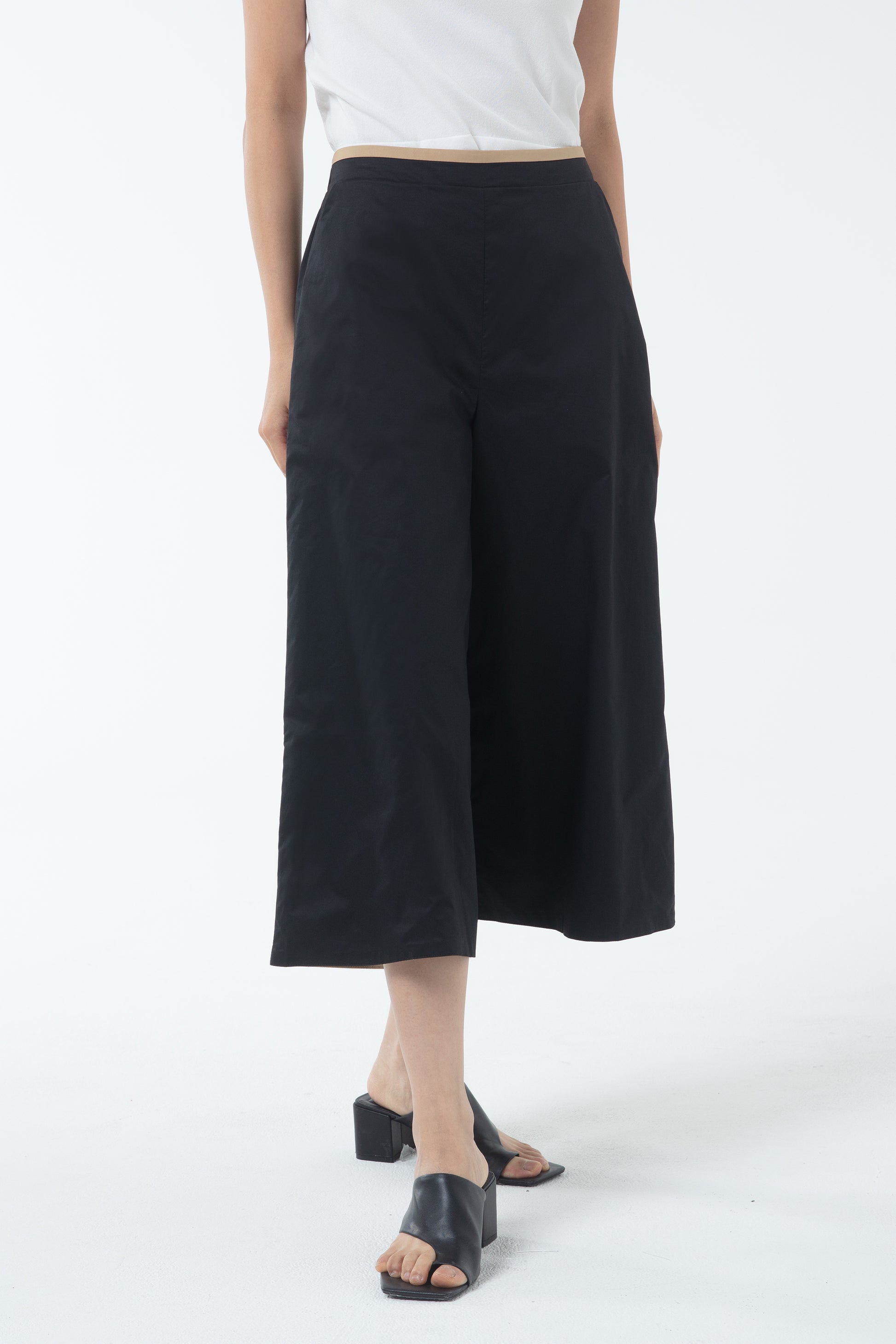 Khaki/Black
