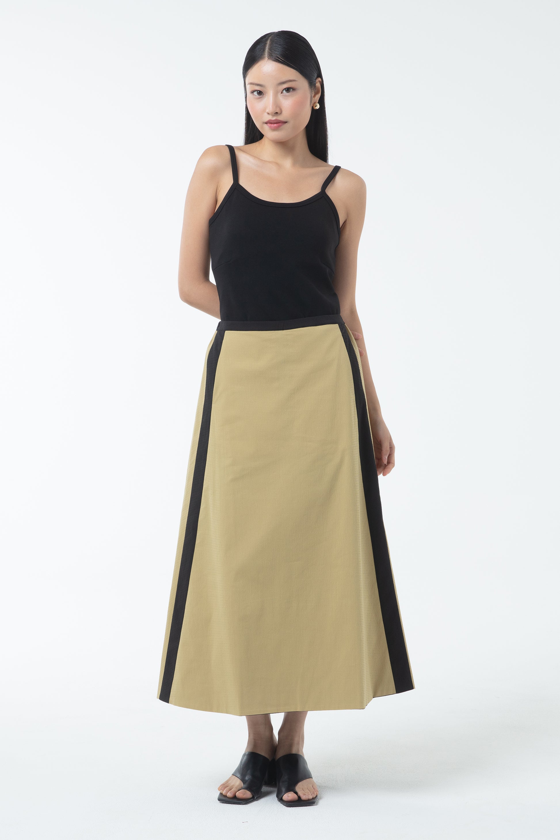 Light Olive/Black