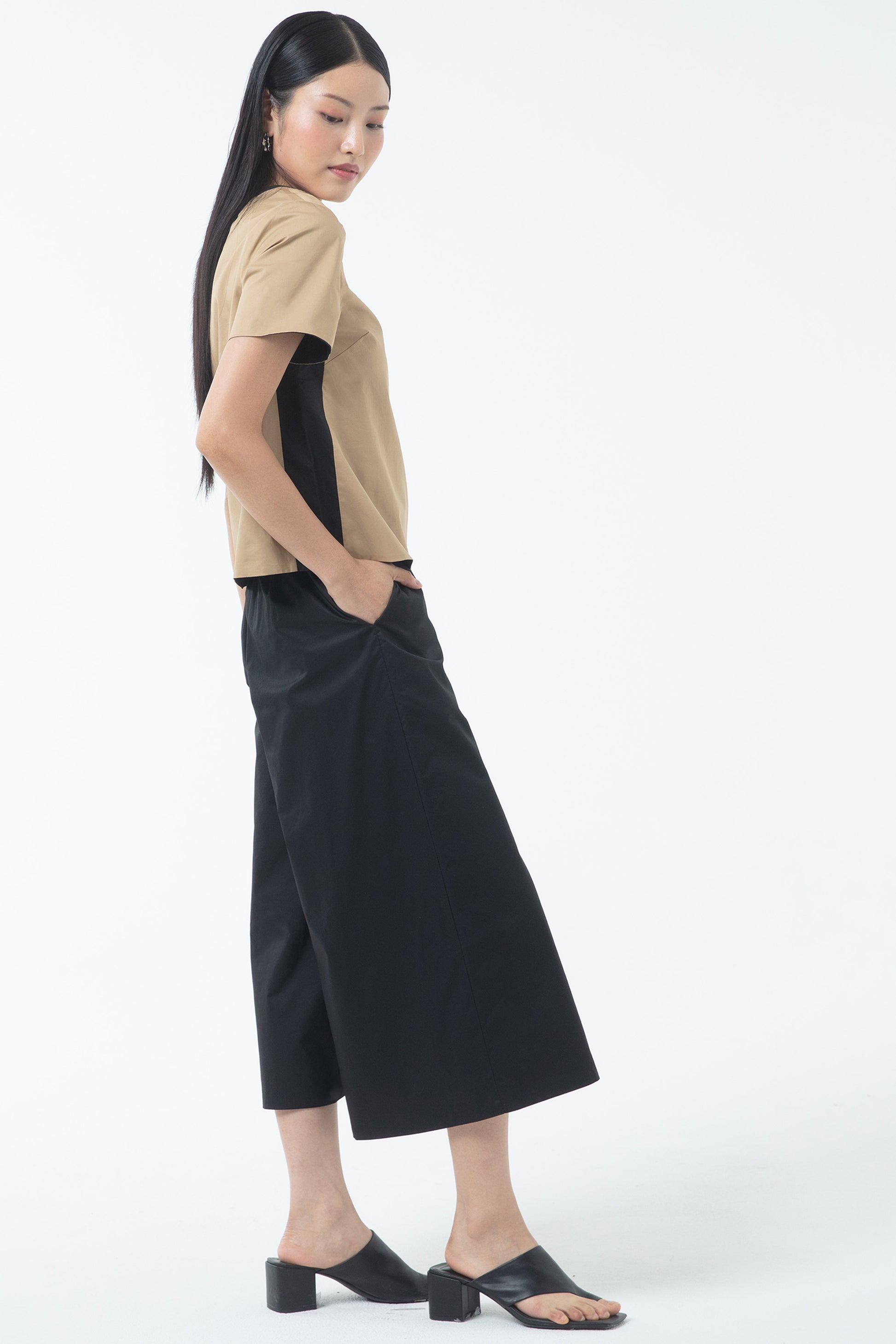 Khaki/Black