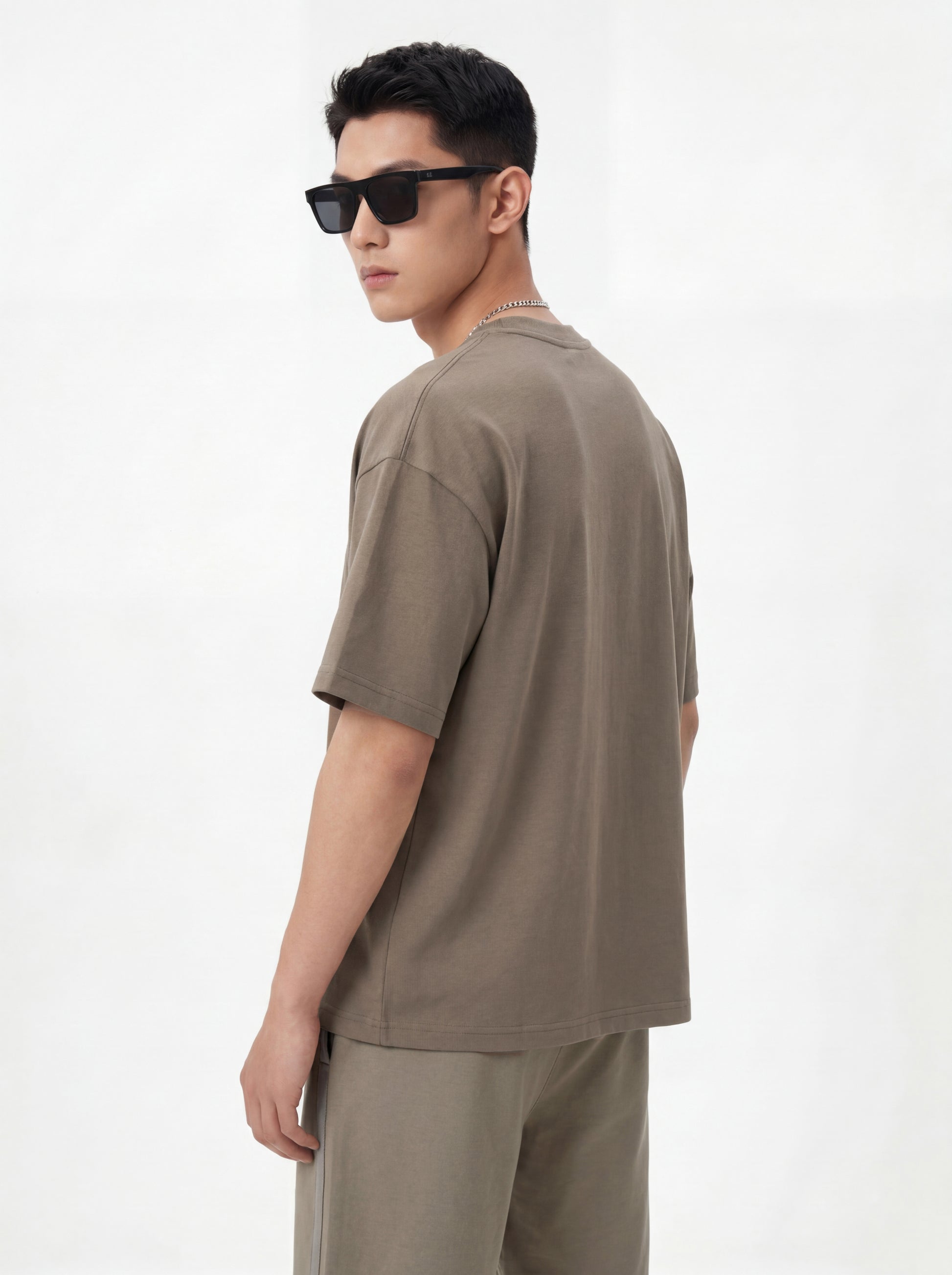 Taupe