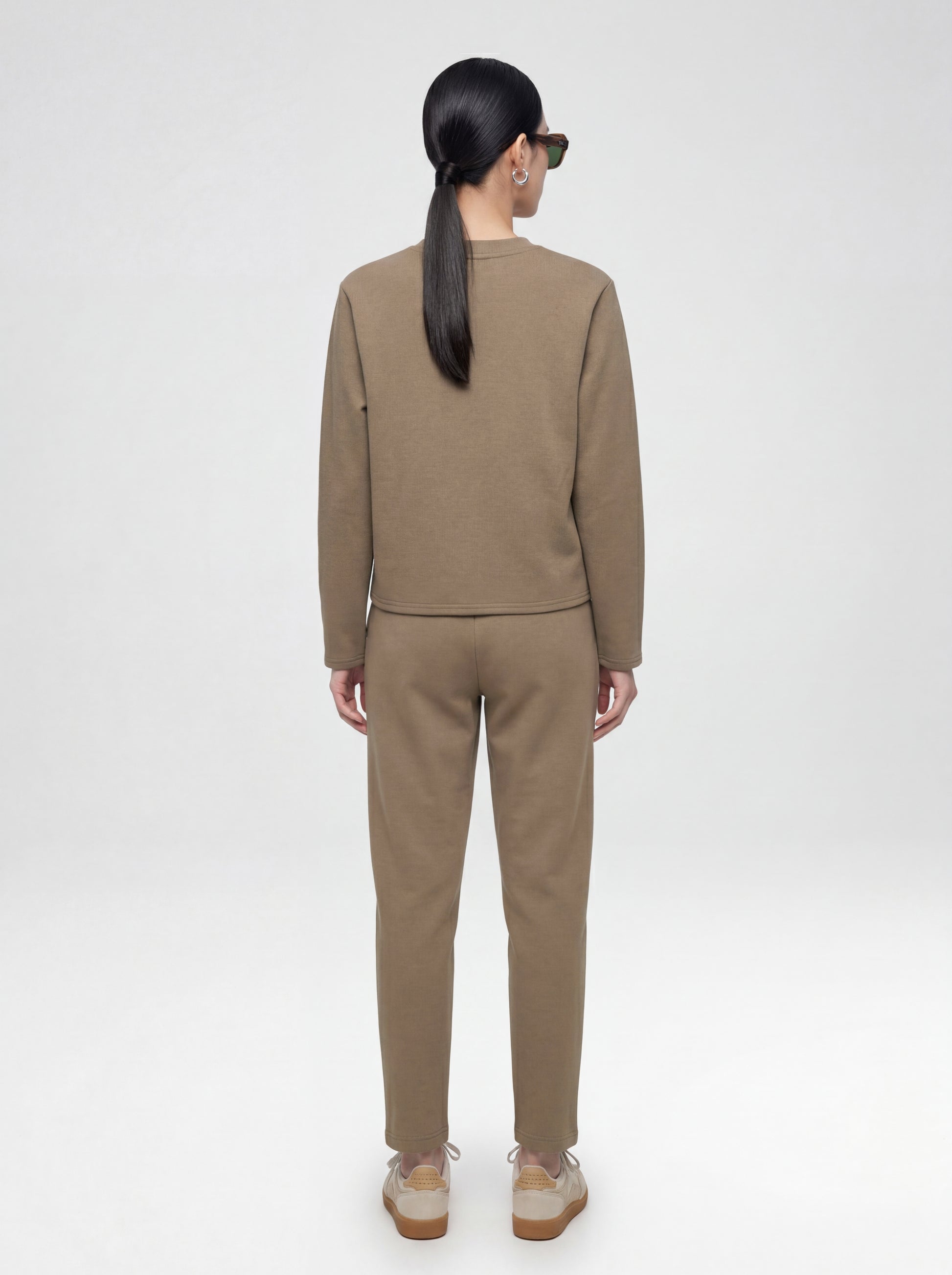 Taupe